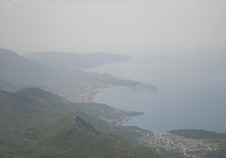 Так эта страна выглядит с высоты птичьего полёта