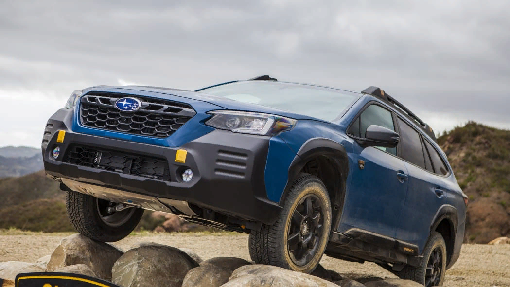 2022 Subaru Outback Wilderness буквально поднимает универсал на новые высоты!