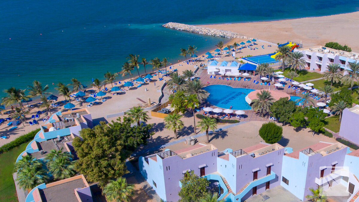 Bm оаэ. Смартлайн Бин Маджид Бич Резорт отель ОАЭ. BM Beach Resort ОАЭ рас-Эль-Хайма. Отель BM Beach Resort 4 ОАЭ. Рас-Эль-Хайма отель Смартлайн Бич Резорт.