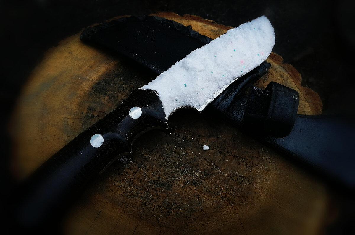 Нож из порошковой стали