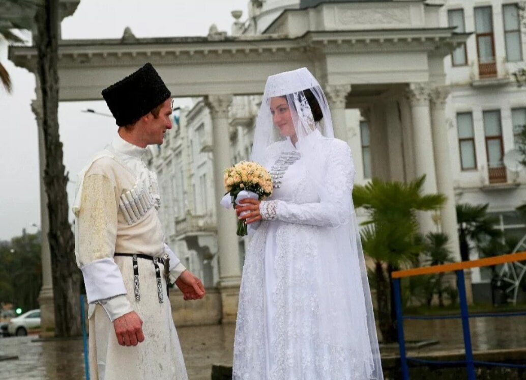 Аз новости сегодня ахар аз. Дворец бракосочетания Абхазия. Абхазская свадьба. Свадьба абхазов. Традиционная свадьба в Абхазии.