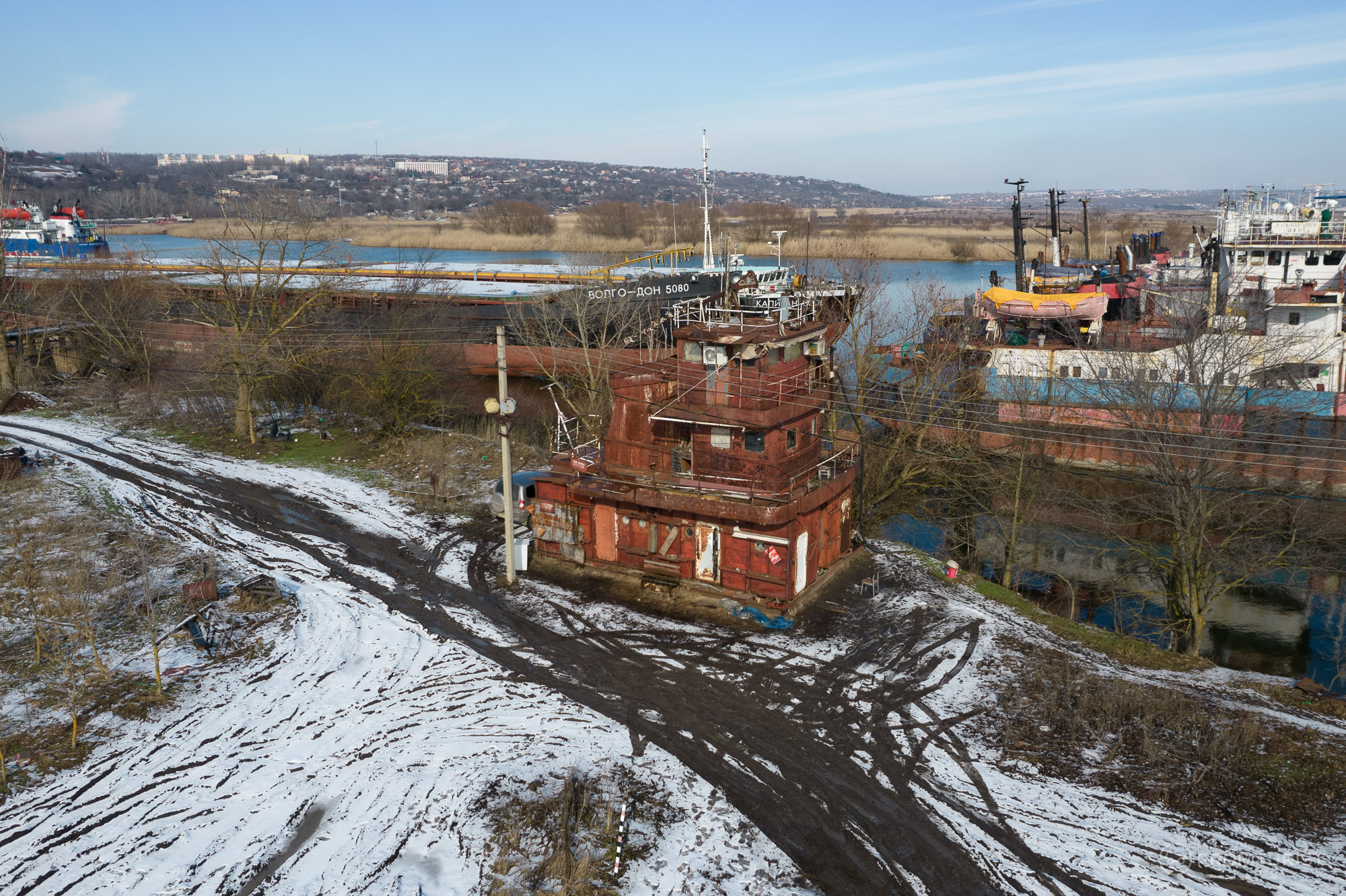 Мужик построил дом из куска корабля и там живёт ⛴??5