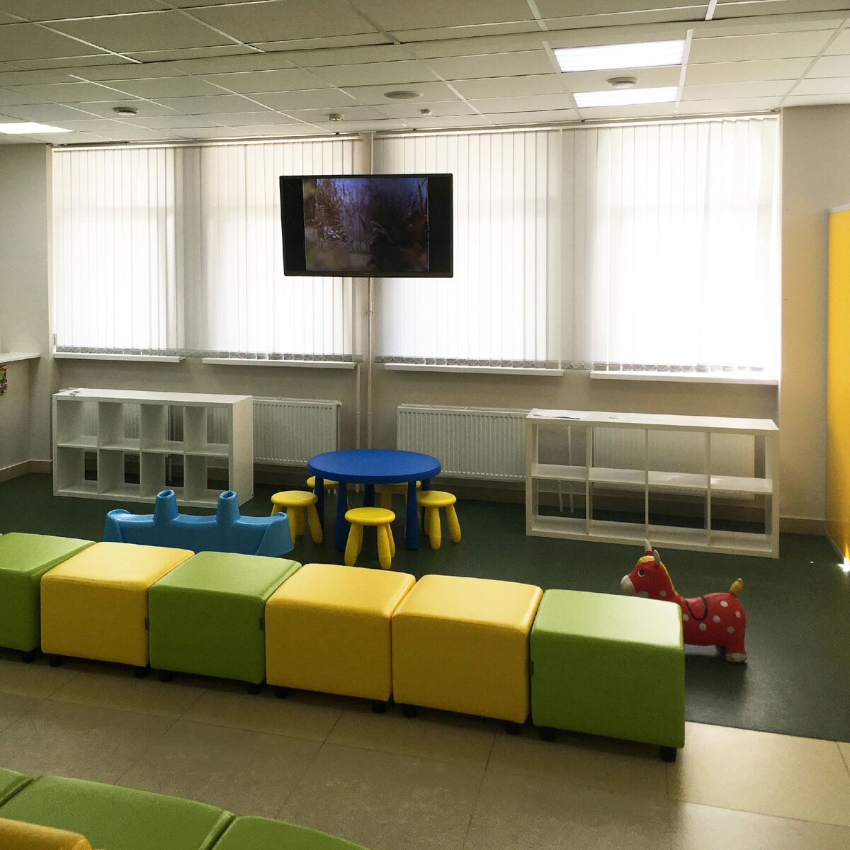 Реконструкция интерьеров Поликлиники №5, г.Тюмень. Студия dsgn.tmn.