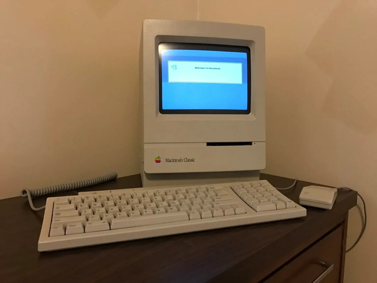 Classic Macintosh: как собрать коллекцию? | Apple SPb Event | Дзен