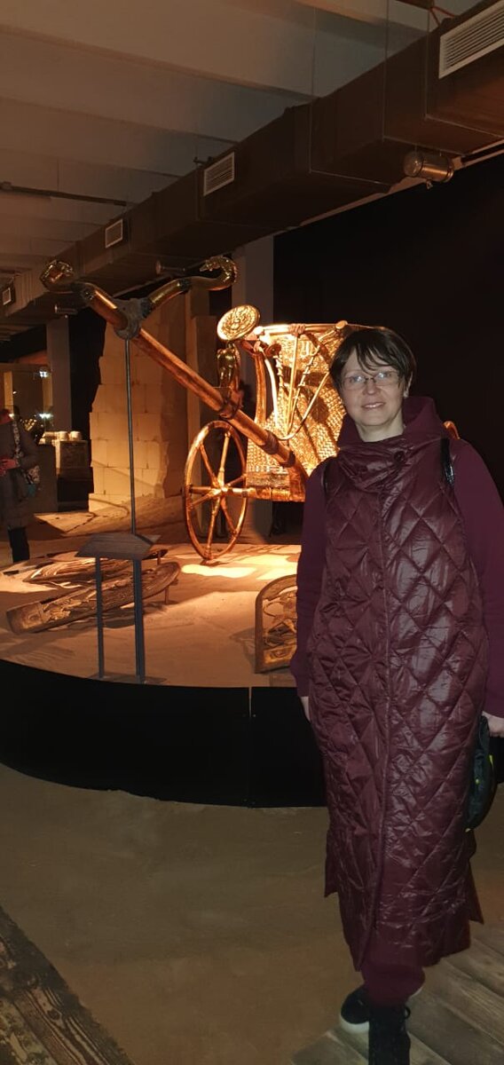 Золотая колесница Тутанхамона