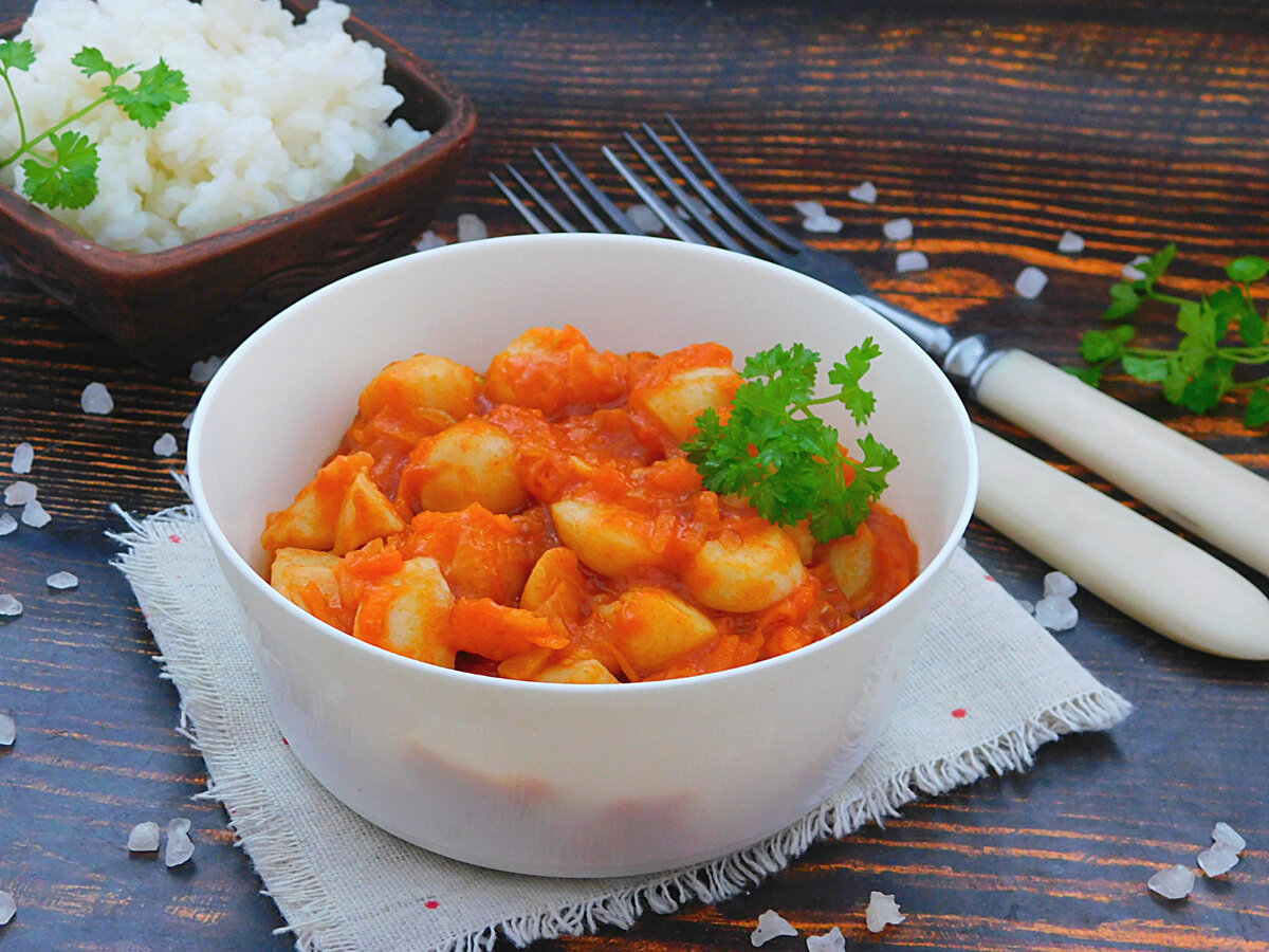 Кальмары в томатном соусе