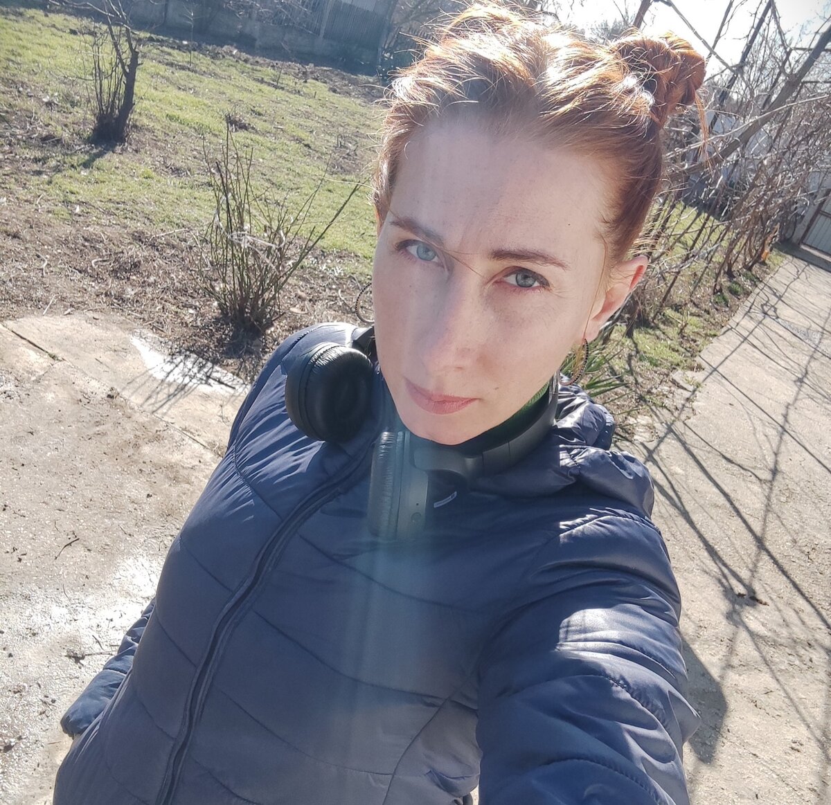 Как-то в субботник во дворе... По весне... 