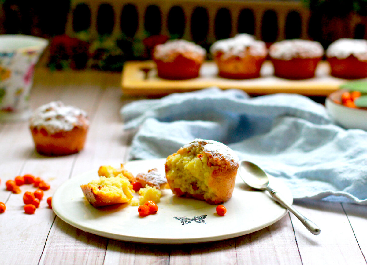 Умеренность умеренностью, а немного красоты и эстетики от Лены Некрасовой нам не помешает сегодня: безглютеновые миндальные кексы с облепихой. Супер-рецепты: https://t.me/urbanistka_vl