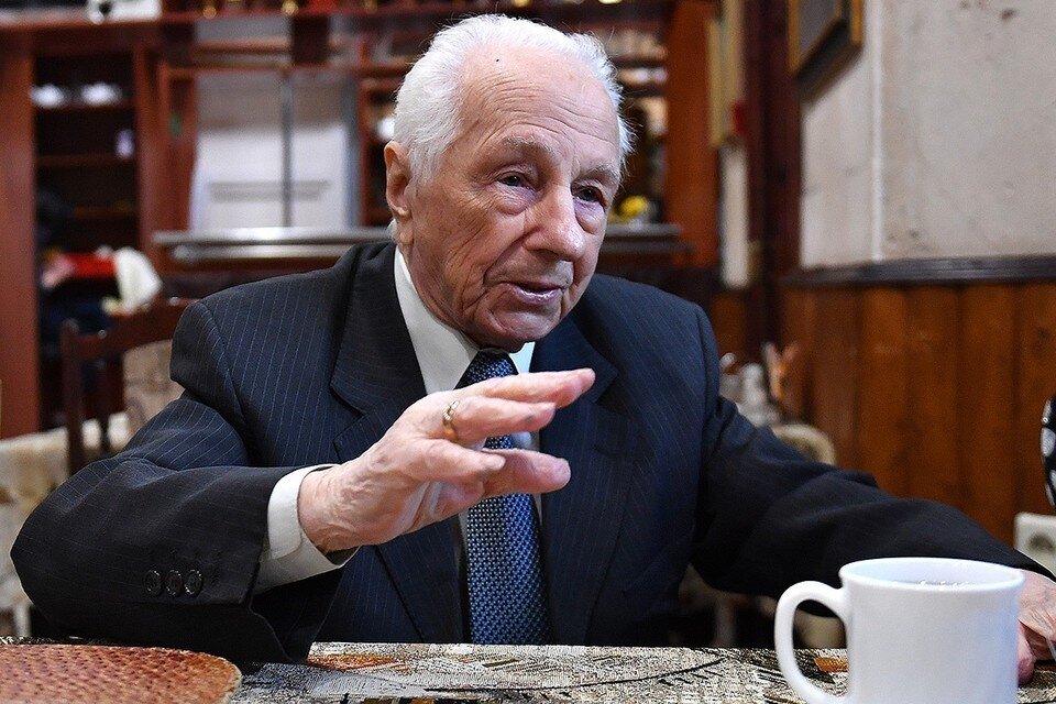     87-летний ученый, друг космонавта Юрия Гагарина Виктор Порохня. Иван МАКЕЕВ