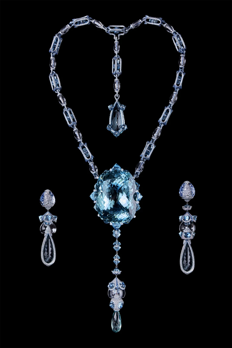 Parure - �������� � ������ Wallace Chan