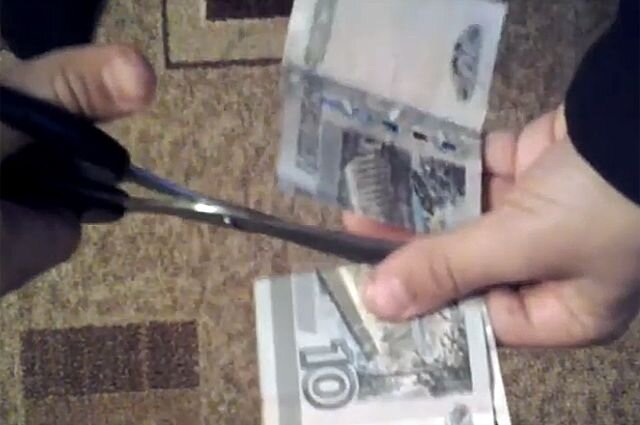    Откуда пошло выражение «без купюр»?