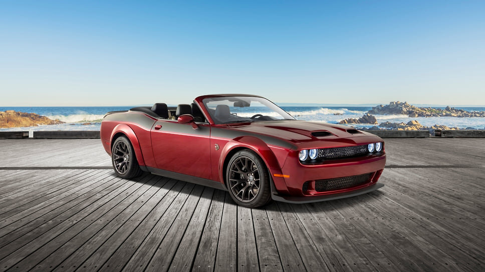 Фото: Dodge📷Dodge Challenger SRT Hellcat Widebody Convertible by Drop Top Customs