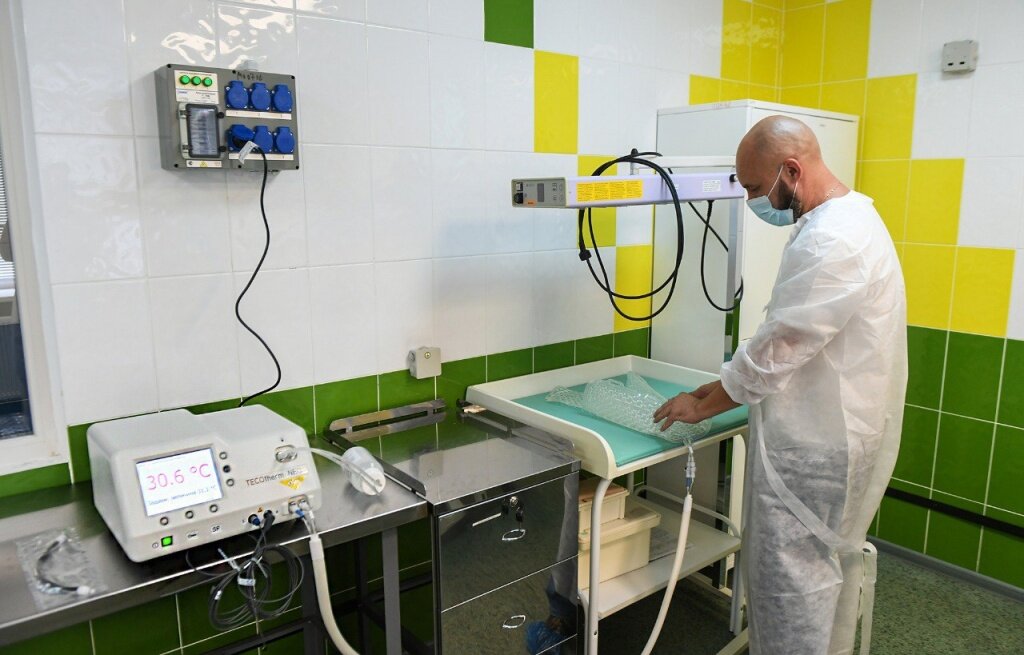 Тверская ДОКБ получила оборудование для спасения новорожденных