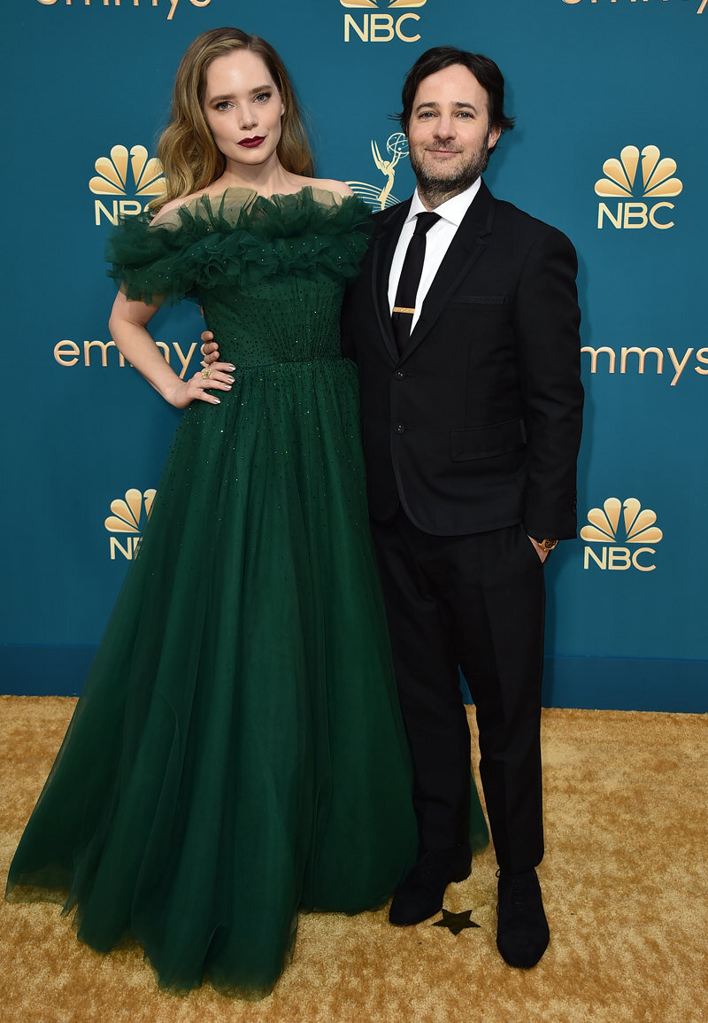    Кейтлин Менер в изумрудном платье вышла в свет с мужем Дэнни Стронгом Legion-Media