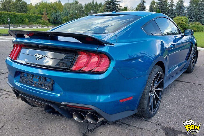 Ford Mustang gt бирюзовый