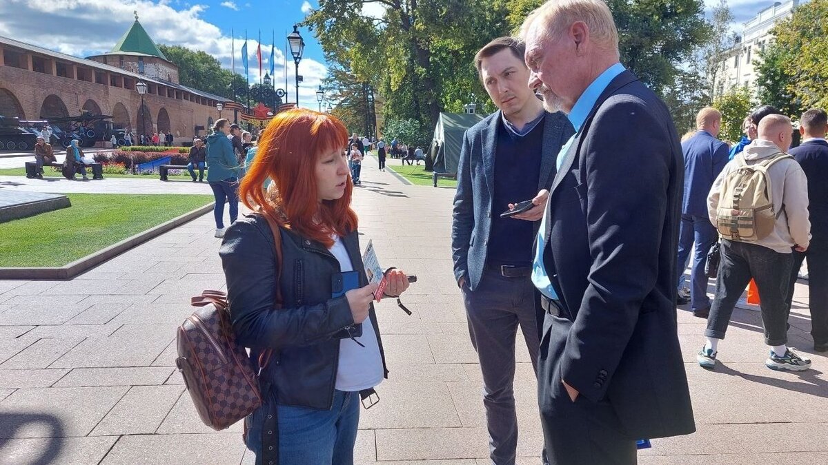     Депутат Госдумы, экс-мэр Нижнего Новгорода Вадим Булавинов надеется, что адвоката его бывшей супруги привлекут к ответственности за клевету про избиение. Об этом сам он рассказал NewsNN.
