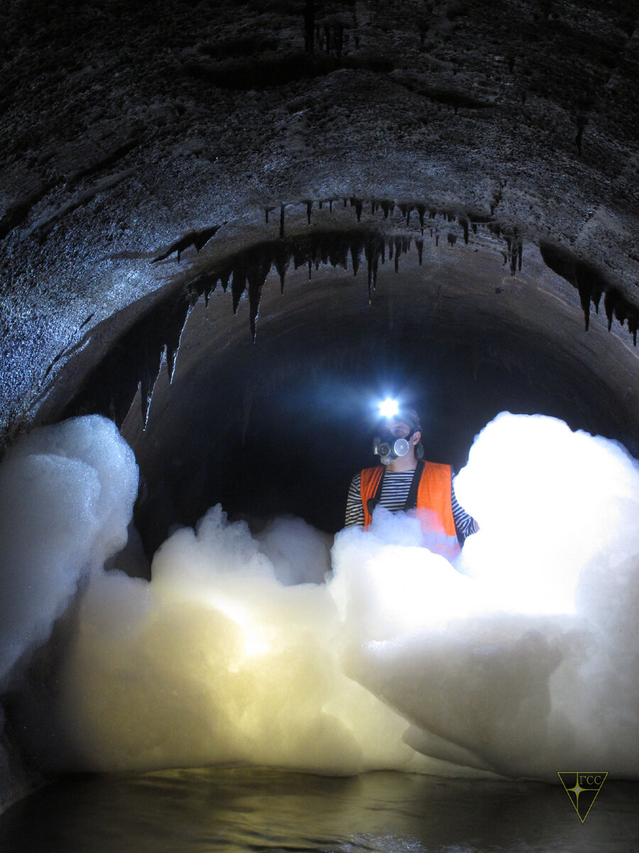 Пенная вечеринка в коллекторе Нищенки. «Спасибо» автомойке! 