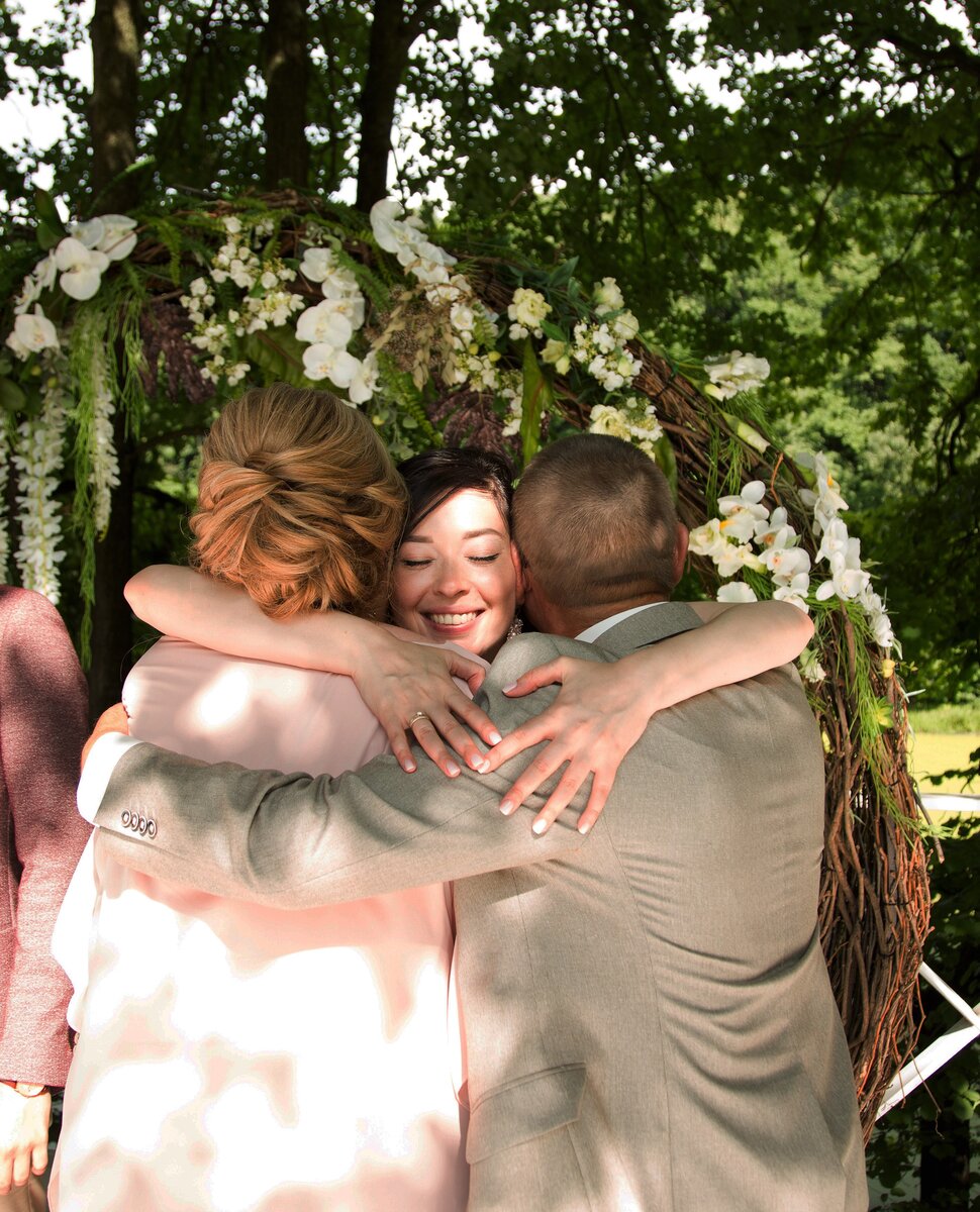 Большинство гостей с радостью поддержат вашу цветовую гамму. Фото: FёVish studio