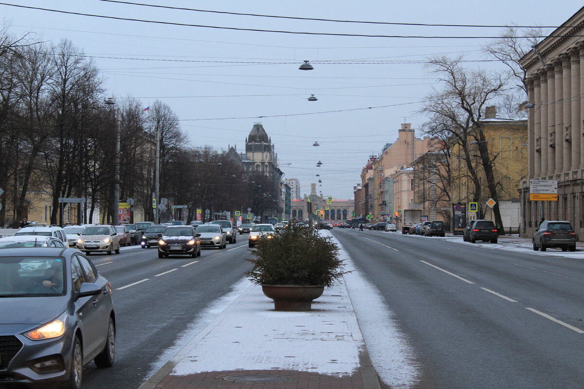 Измайловский проспект, март 2019.