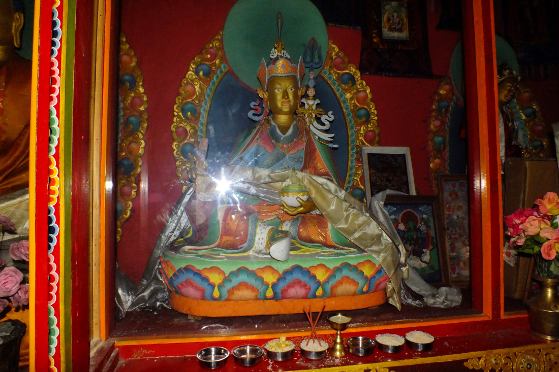 Падмасамбава из женского монастыря религии бон. Фото автора