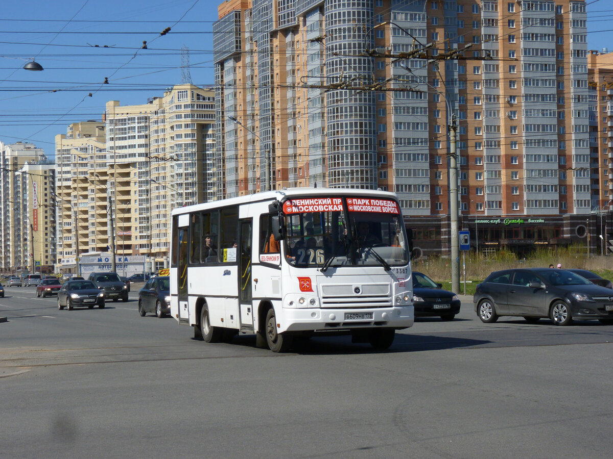 Социальные автобусы спб. Коммерческий автобус. Автобус 48 СПБ. Маршрутки 212 СПБ фото. Домики из маршрутки СПБ фото.