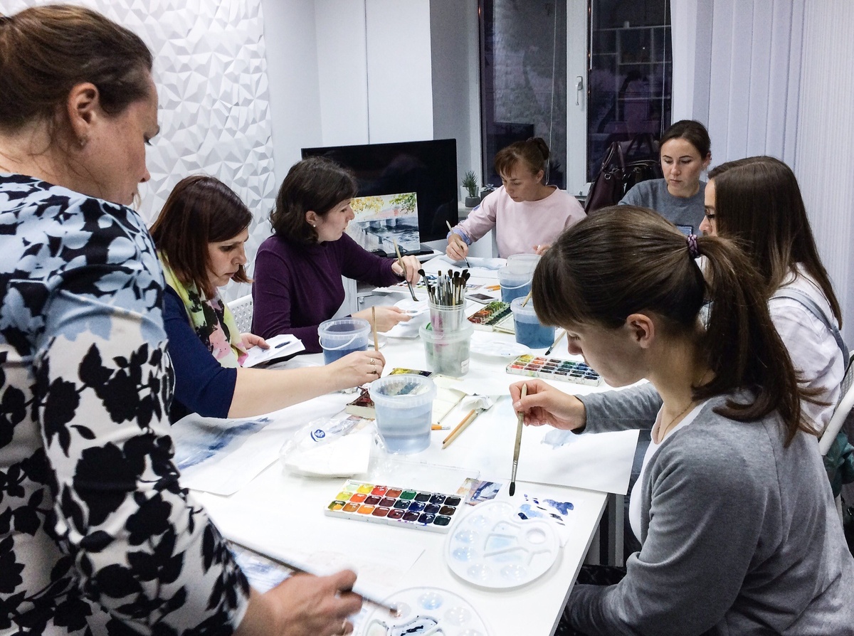 На фото - процесс одного из моих мастер-классов по акварели. Осень 2019 года. 