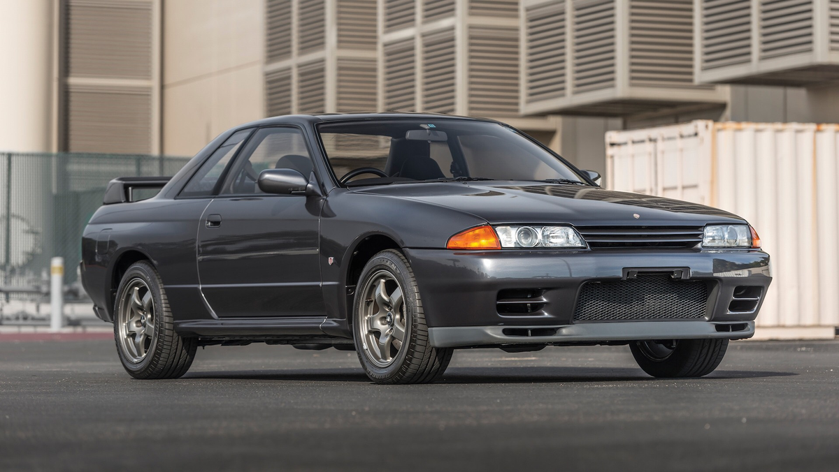 Nissan Skyline GT-R (R32)