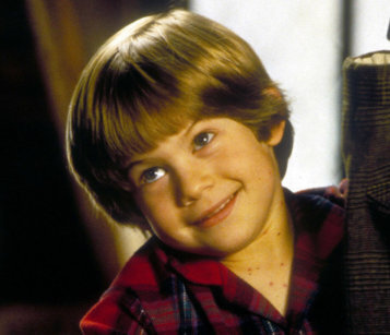 Алекс Д. Линц в фильме «Один дома»