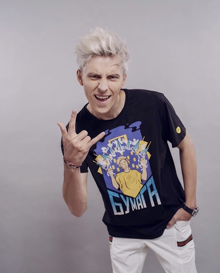 Источник: https://www.instagram.com/a4omg/