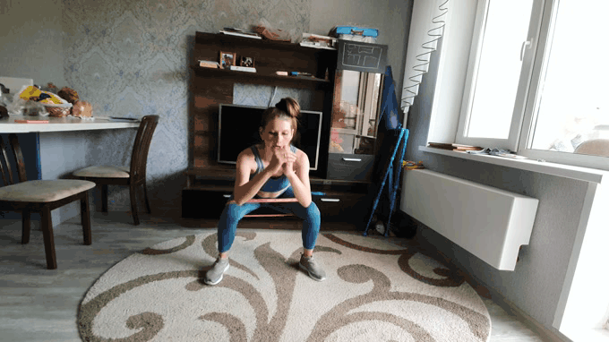 Присед плюс мах.