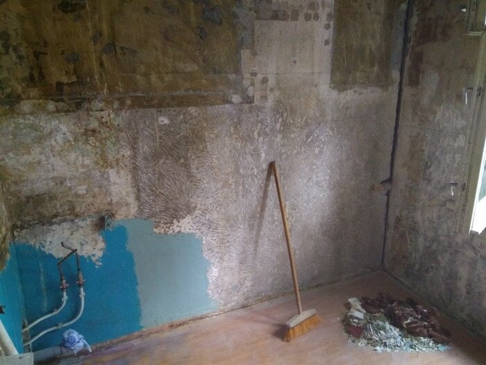 От старых материалов было очень сложно избавиться