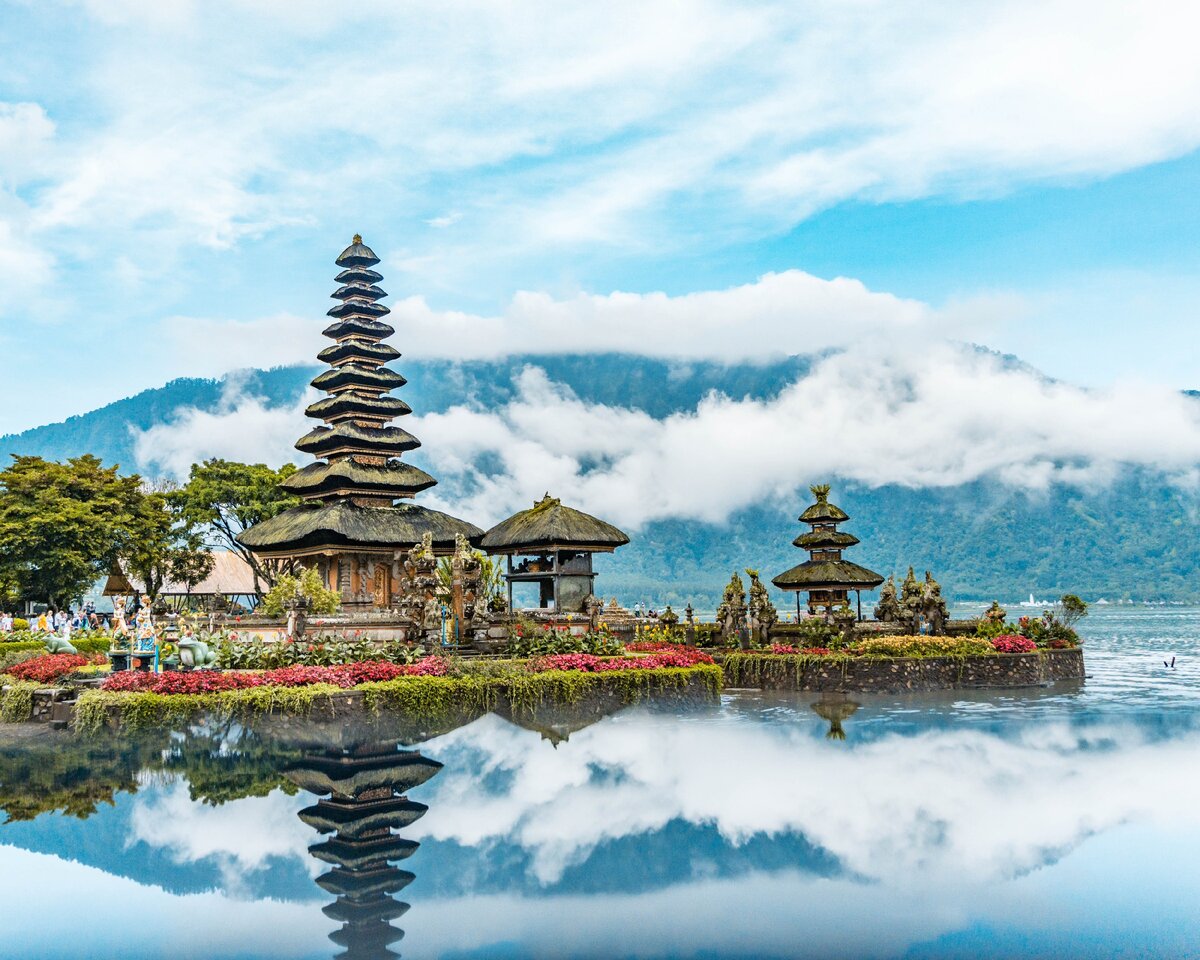 Водопады, пляжи, вкусная еда и самые красивые храмы — после посещения Бали мы узнали, почему этот остров быстро стал одним из самых популярных туристических направлений Юго-Восточной Азии.-2