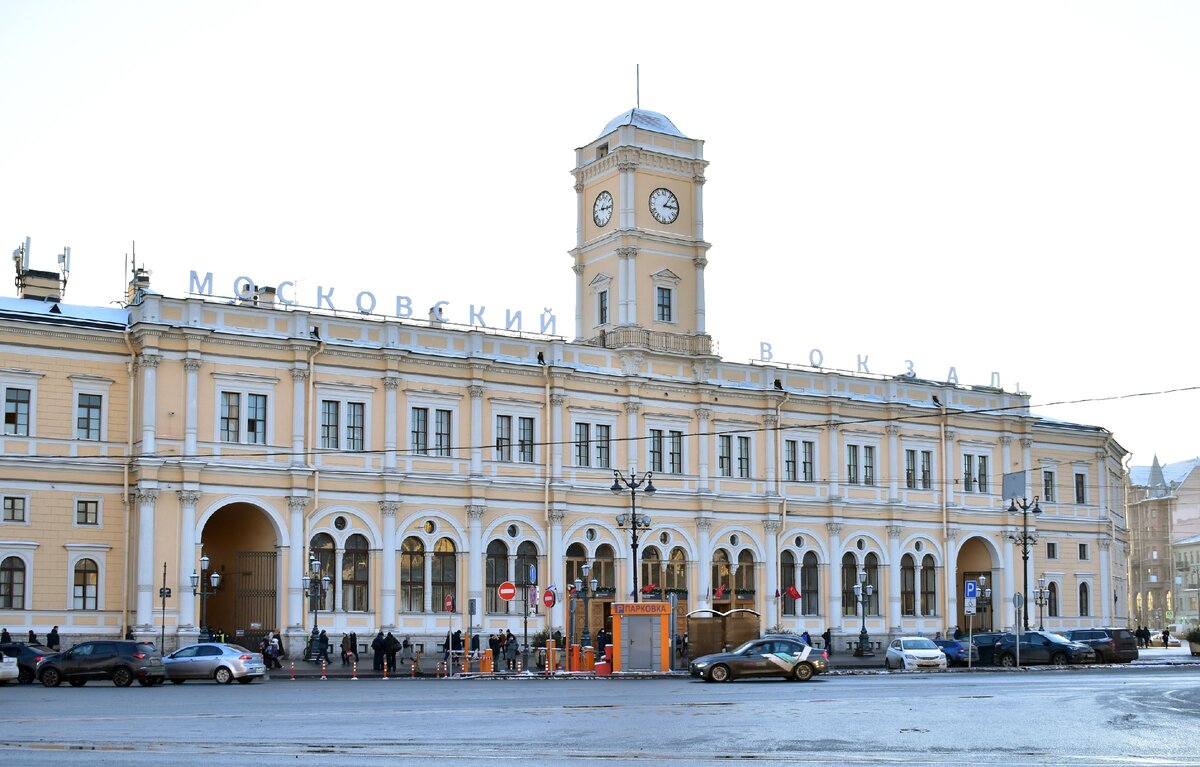 Какой московский вокзал начали реконструировать в 1890