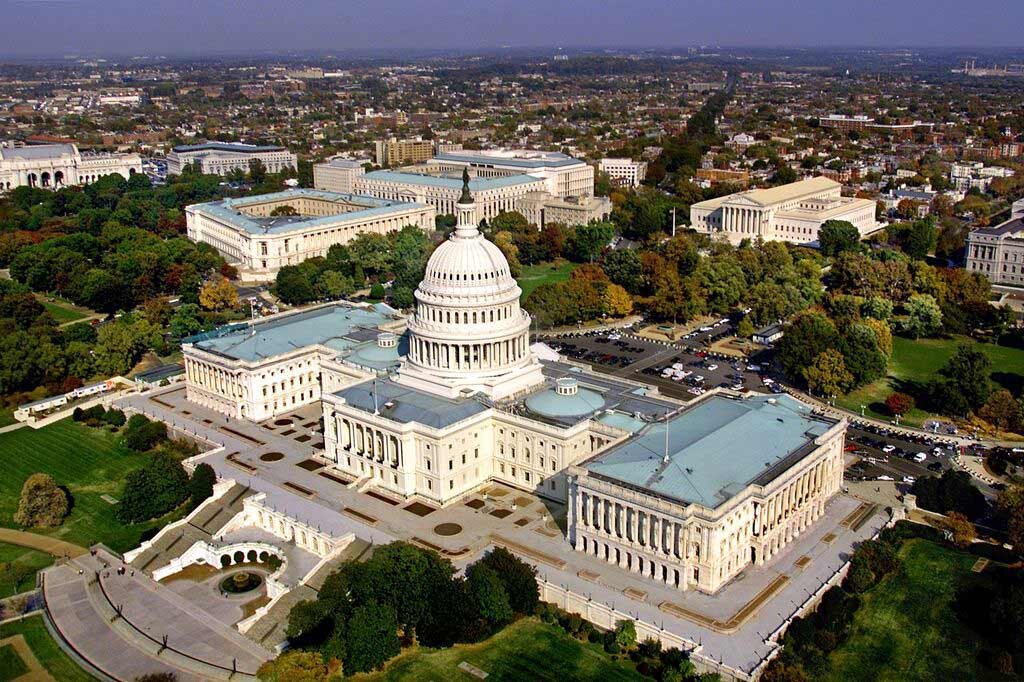 Капитолий Вашингтон изнутри.Как он выглядит, смотри!фото. 