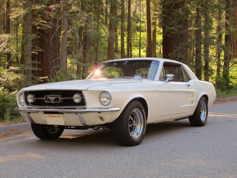 1967' Ford Mustang V8, взятый за основу новой Кобры, фотография взята с сайта https://bringatrailer.com/listing/1967-ford-mustang-2/