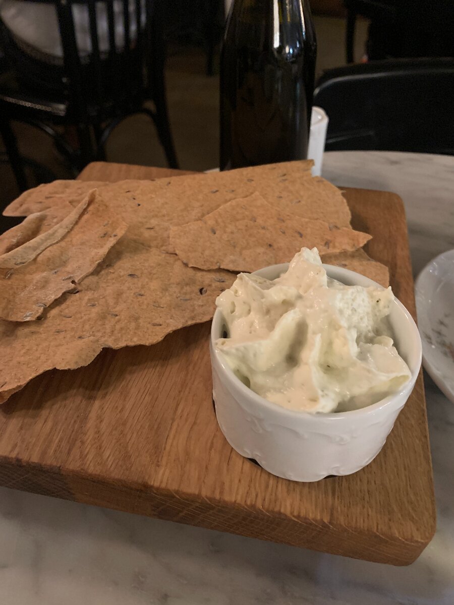 Хлеб с сырной намазкой (комплемент)