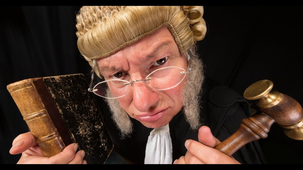 Судьи это обычные люди со своим настроением и мировоззрением. Фото: Яндекс.Картинки