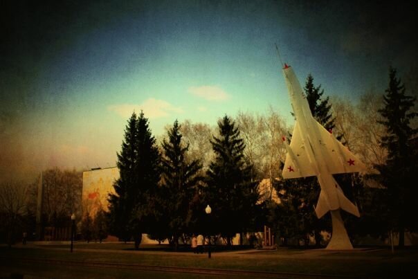 Имени Дзержинского училище моё.