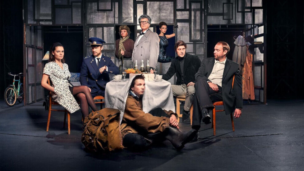    Московский театр имени Маяковского привезет в Салехард спектакль «Старший сын» (12+)