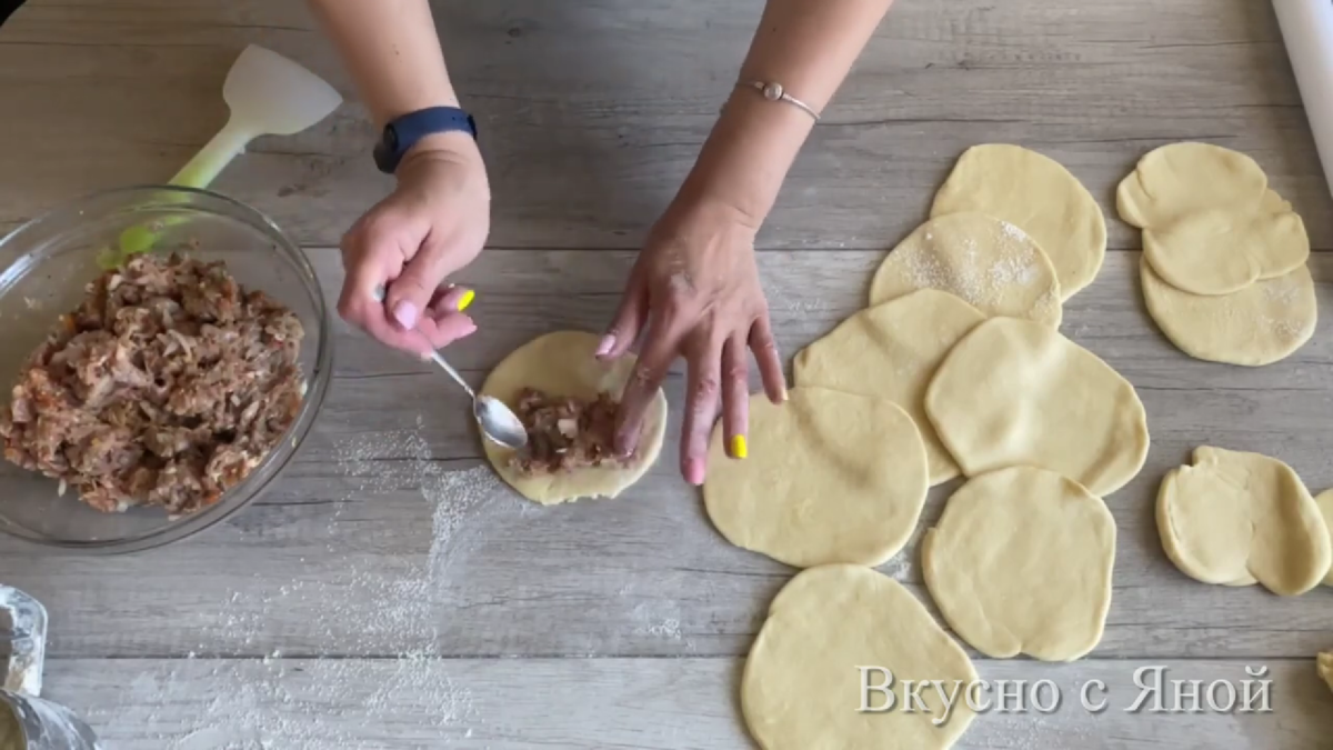 Как приготовить САМСУ ПЕСОЧНУЮ. Рассыпчатое Тесто, сочная начинка! | Вкусно  с Яной | Дзен