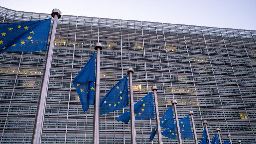   globallookpress.com Majority World