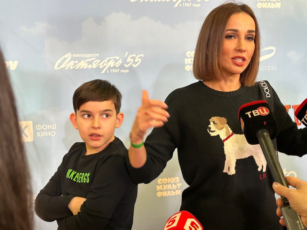    Анфиса Чехова с сыном Соломоном Юлия Гончарова