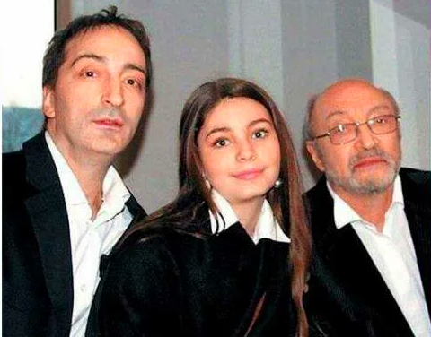 С отцом Кириллом Козаковым и дедушкой Михаилом Козаковым