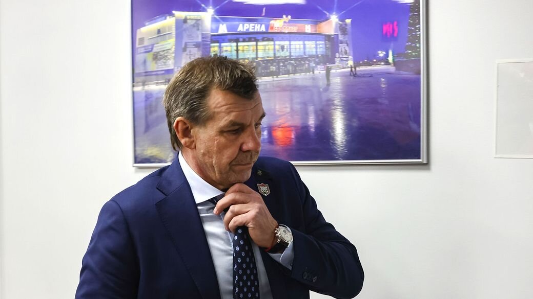   Максим Шмаков, photo.khl.ru