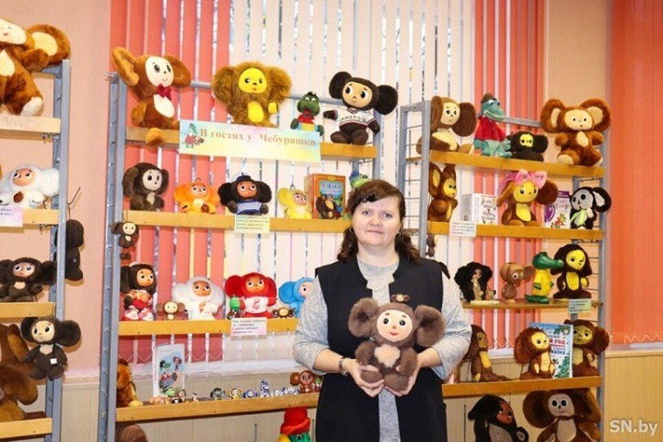     Жительница Светлогорска собирает коллекцию Чебурашек. Фото: sn.by
