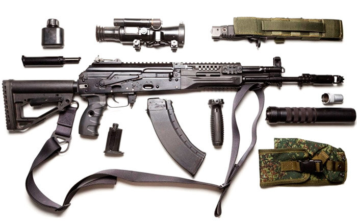 Старая версия АК-12 от 2018 года с комплектом (фото из открытых источников)