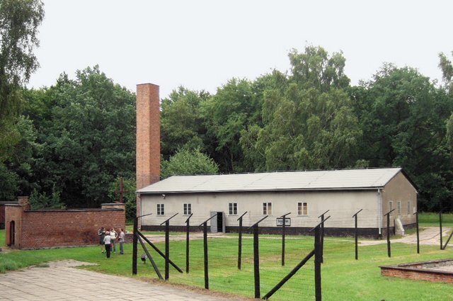    За что в ФРГ приговорили 97-летнюю Ирмгард Фурхнер к условному сроку?