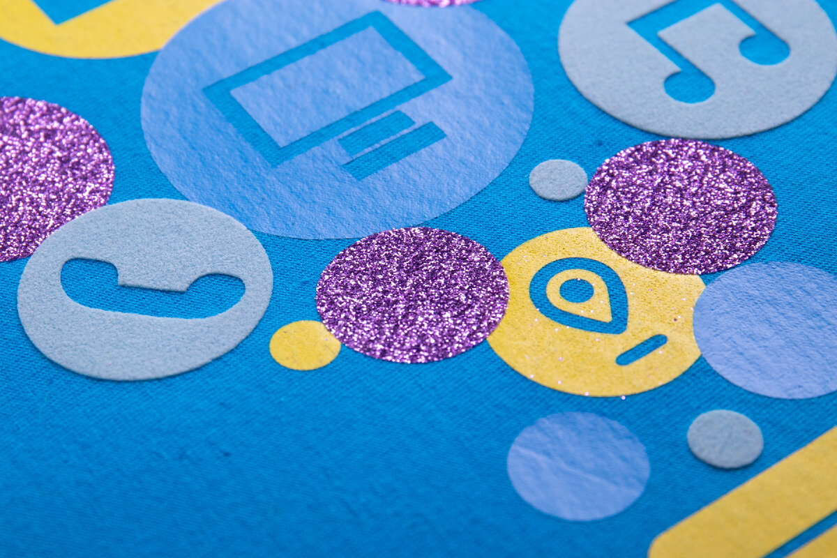 Интересный факт: впервые печать на ткани появилась в 50-х годах ХХ века во Флориде, благодаря компании Tropix Togs