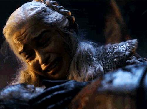 Кадр из третьей серии заключительного сезона "Игры престолов"     