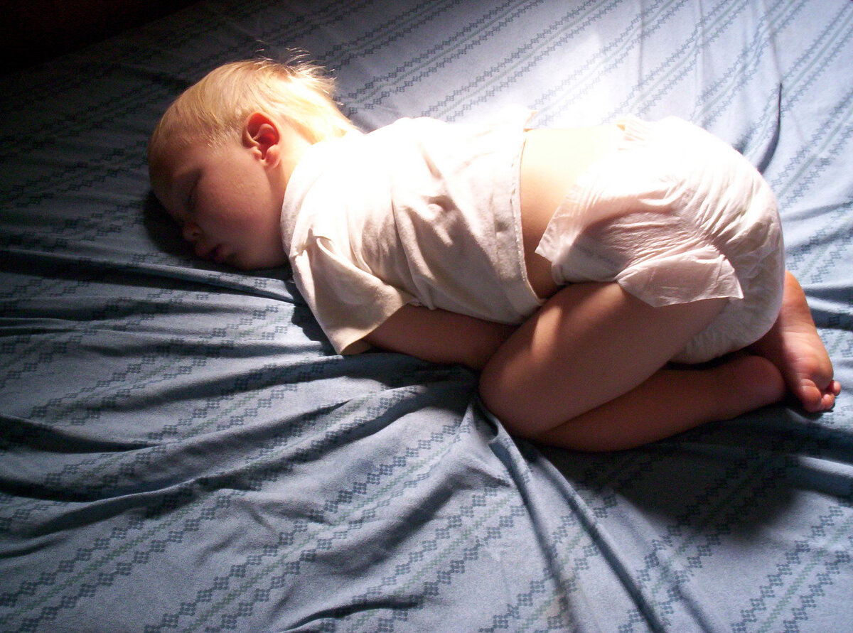 Позы спящих младенцев